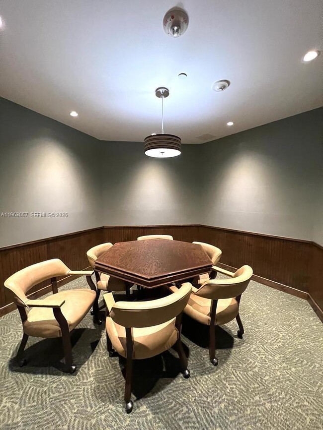 Building Photo - 1111 Crandon Blvd