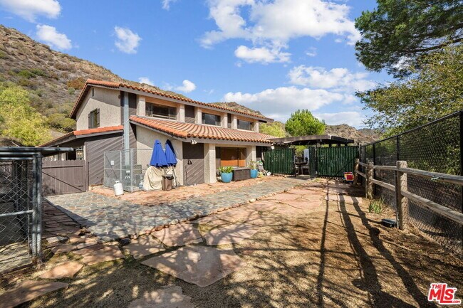 Building Photo - 25615 Mulholland Hwy