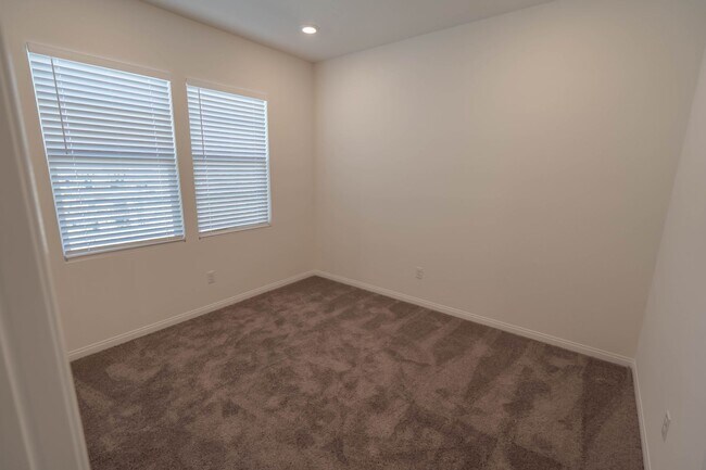 Building Photo - 27025 Trail View Ln.