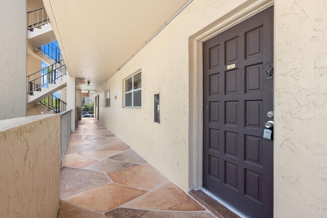 Building Photo - 6300 S Falls Cir Dr