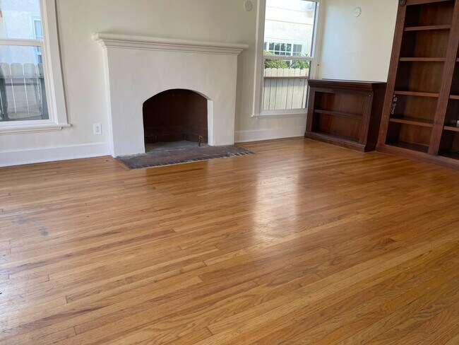 Living Room - 1449 Livonia Ave