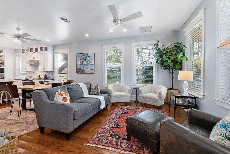 Building Photo - 146 Blanco St