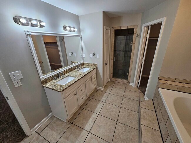 Building Photo - 2933 Billy Cross Dr