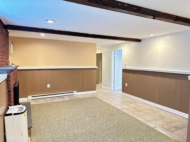 Building Photo - 33 Curry Cir