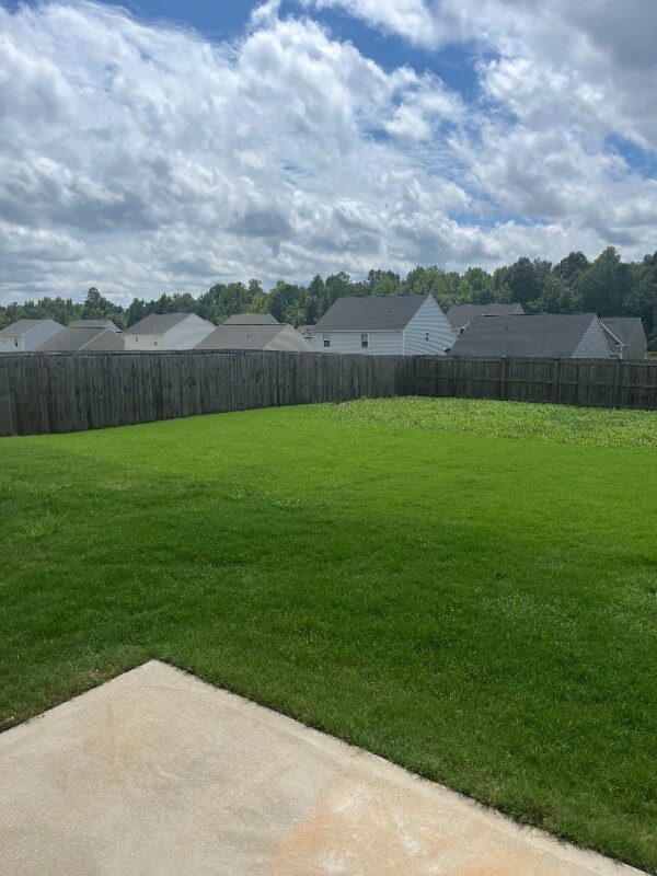 Building Photo - 105 Level Dr