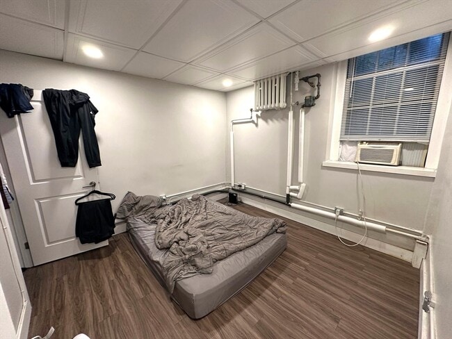 Building Photo - 10 Otis Pl