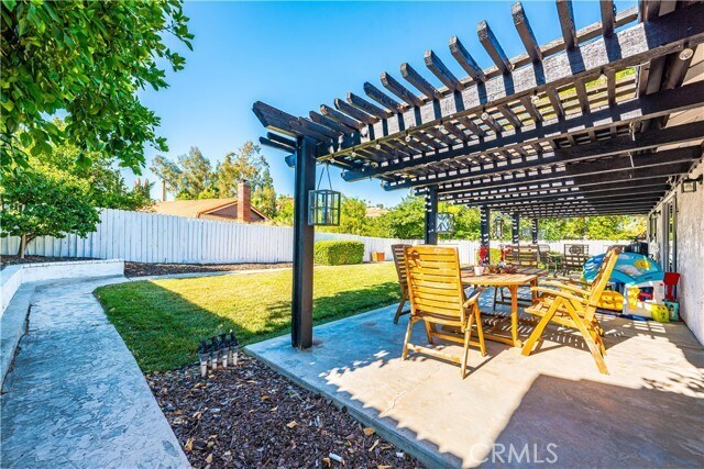 Building Photo - 23028 Canyon Lake Dr N