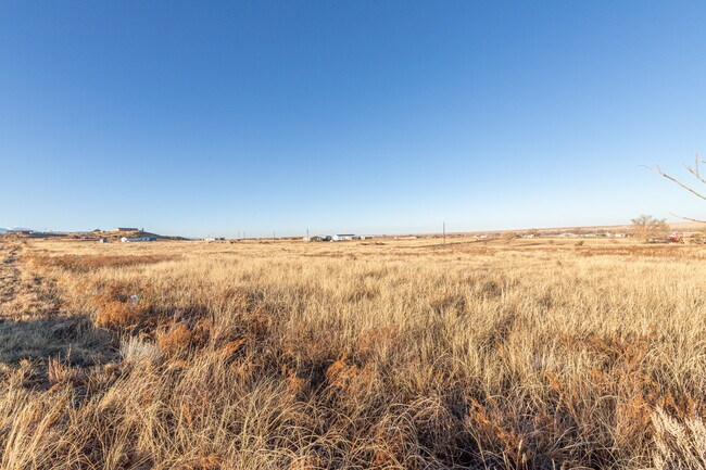 Building Photo - 20945 Via Duran Point