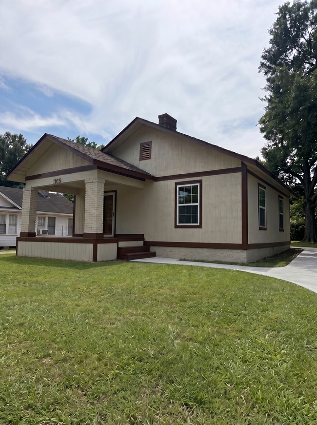 Building Photo - Spacious 4 Bedroom Home in Memphis – $1,770/Month | Housing Vouchers Accepted