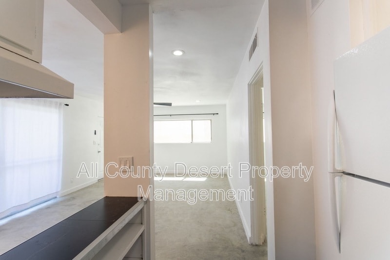 Building Photo - 46075 Ocotillo Dr