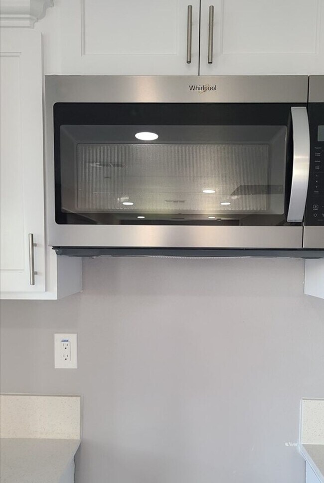 Building Photo - 129(425)