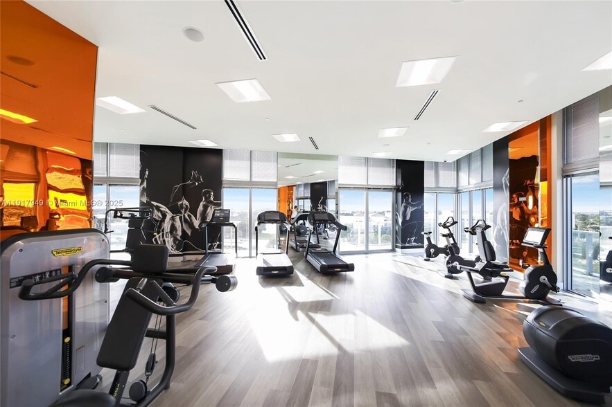 Building Photo - 2000 Metropica Way