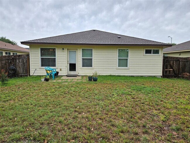 Building Photo - 1608 Monte Vista Dr