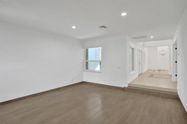 Building Photo - 2891 NW 28th Terrace