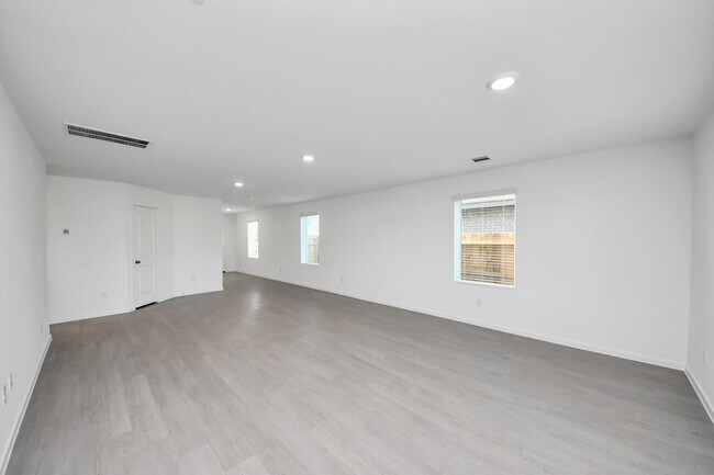 Building Photo - 6415 Geyser Starish Dr