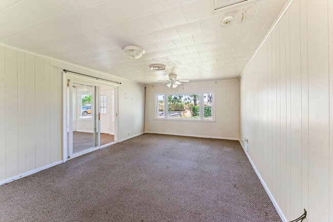 Building Photo - 4501 E Kuhn Rd