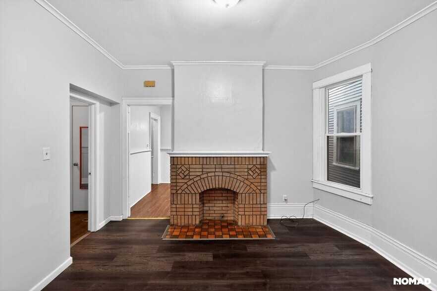 Building Photo - 235 Potomac Ave