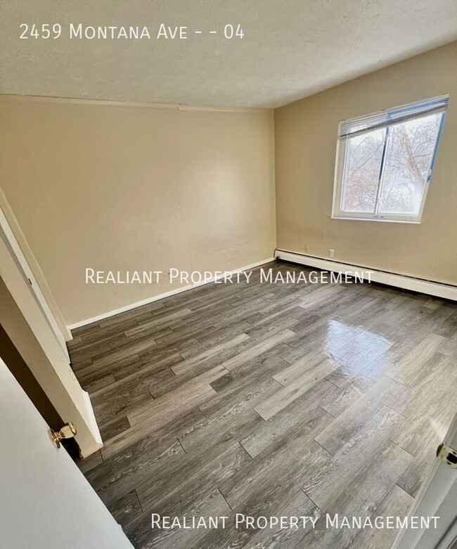 Building Photo - 2459 Montana Ave