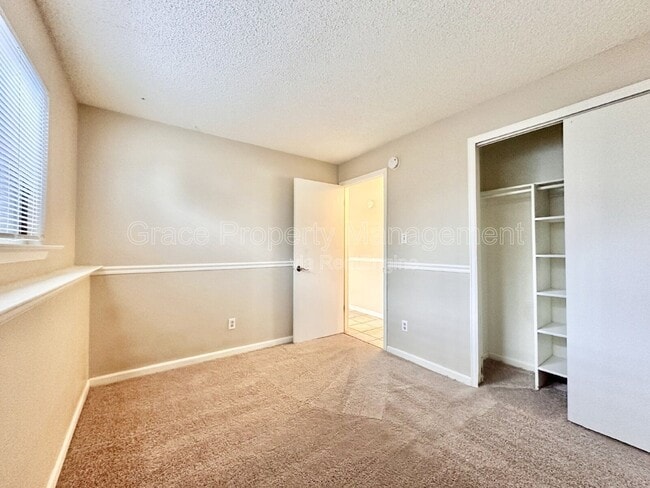 Building Photo - 12205 Bellaire St