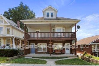 Building Photo - 914 Summit Ave