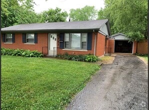 Building Photo - Cute house with a fenced in yard!