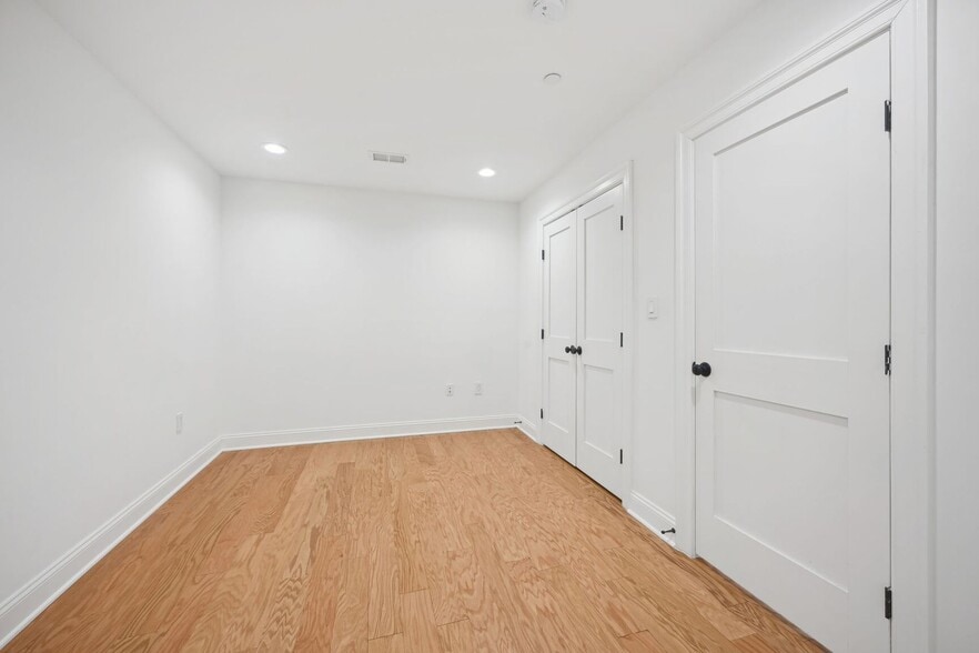 Building Photo - 1315 Trinidad Ave NE