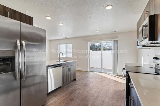 Building Photo - 1177 Shady Brook Ln S