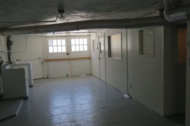 Building Photo - Noe Valley House - 3 beds-1.5 baths - VIEW - garage