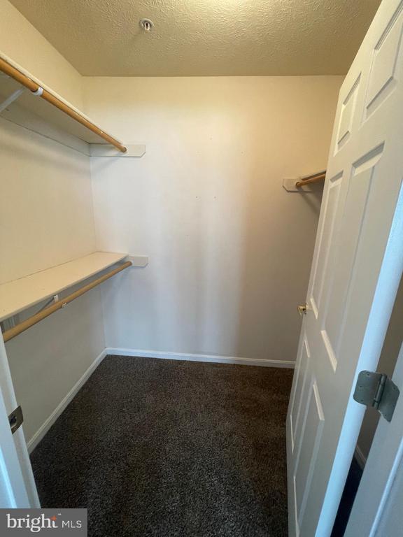 Building Photo - 45512 Westmeath Way