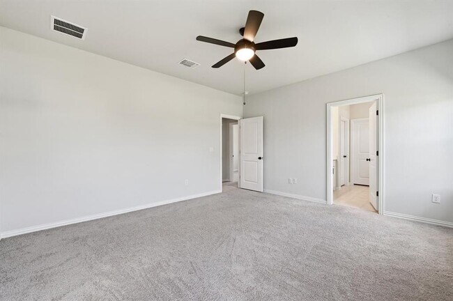 Building Photo - 11808 Seaside Wds Dr