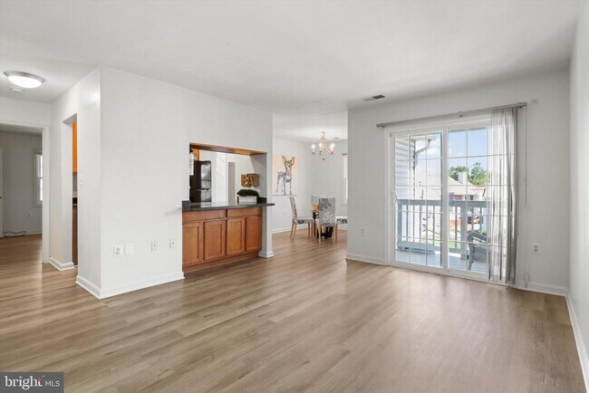 Building Photo - 110 Westwick Ct