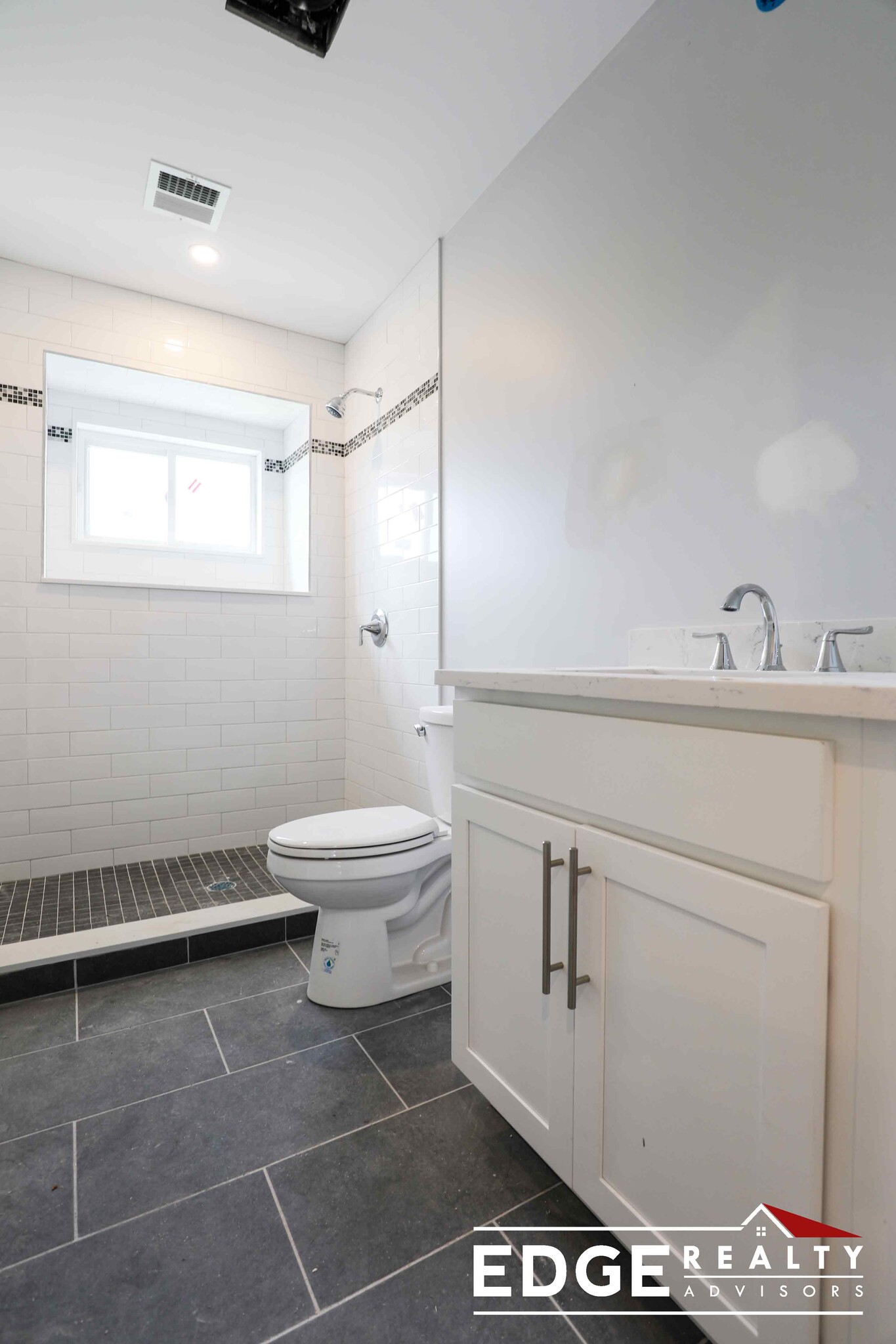 Building Photo - 121 Franklin St