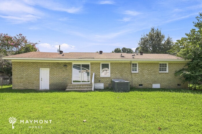 Building Photo - 109 Wisteria Rd