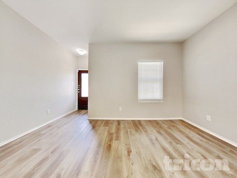 Building Photo - 8406 Chalk Hill Cove