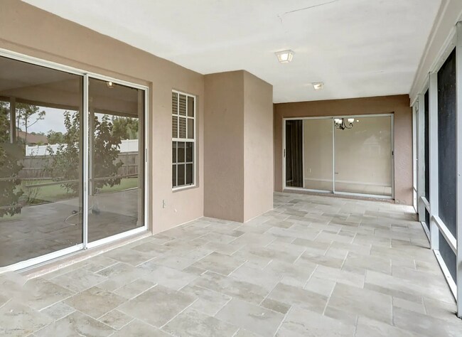 Building Photo - 1751 SW Southworth Terrace