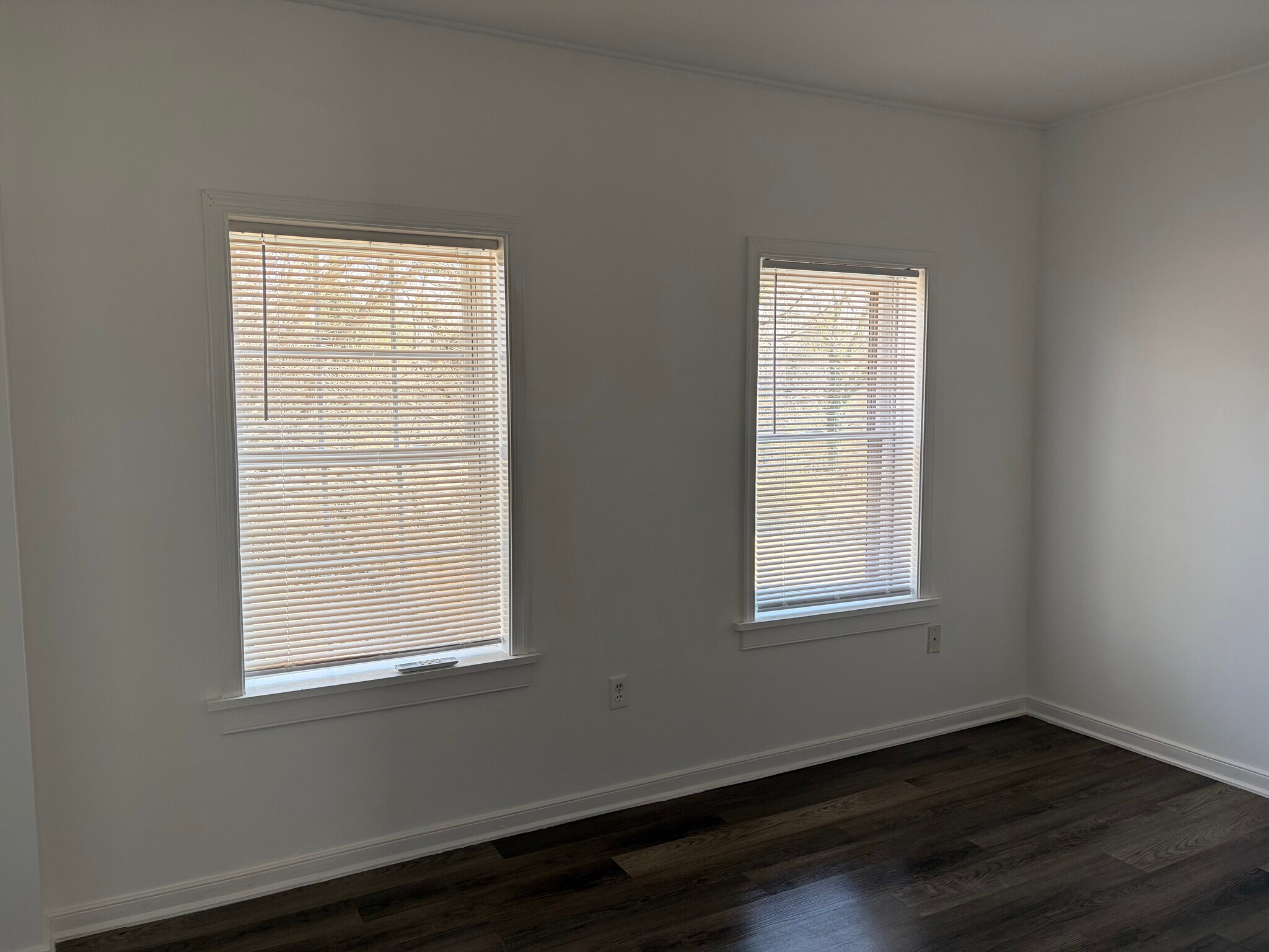 Building Photo - 659 Pegram St