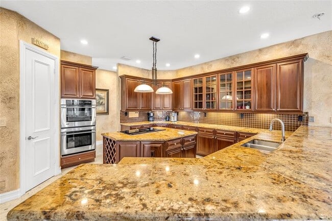 Building Photo - 6321 NW 120th Dr