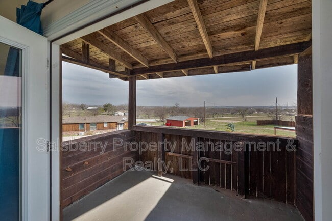 Building Photo - 7584 Ben Day Murrin Rd