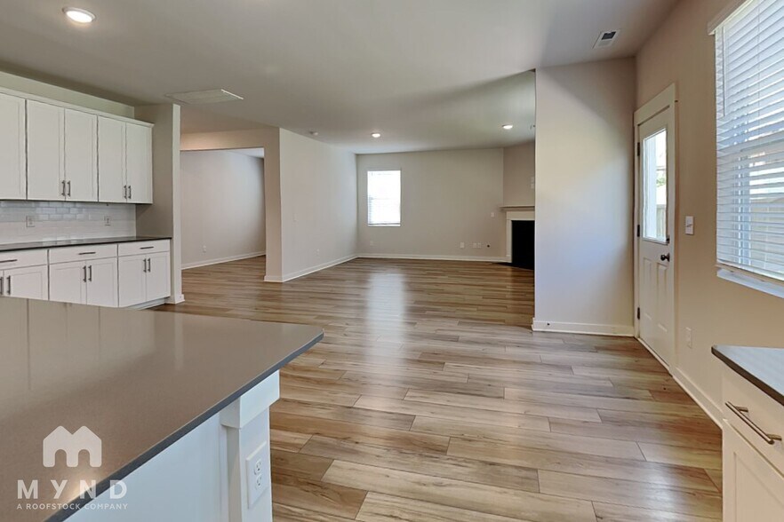 Building Photo - 603 Snapdragon Ln