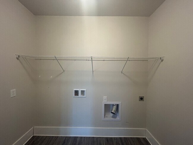 Building Photo - 177 Cherry Laurel Dr