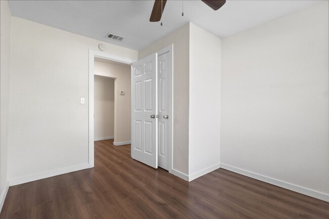 Building Photo - Charming Renovated Home for Lease in Denison!