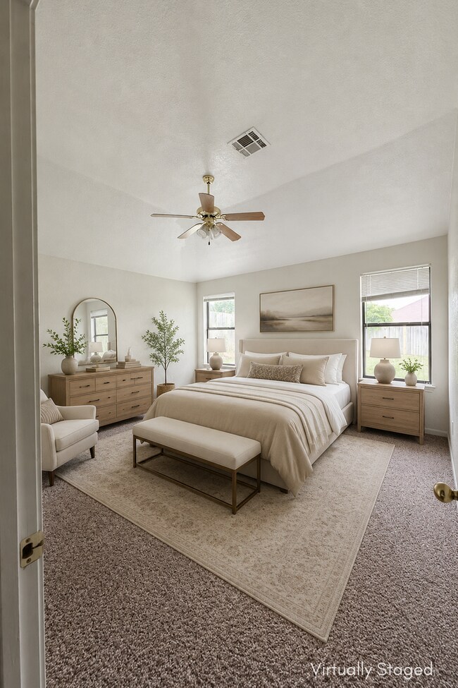 Building Photo - 5603 Golden Dr
