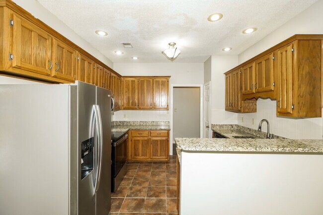 Building Photo - 9224 Chimneyrock Blvd.