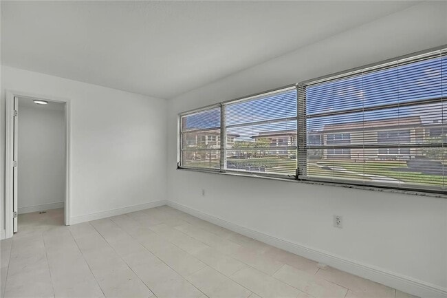 Building Photo - 5242 Opal Ln