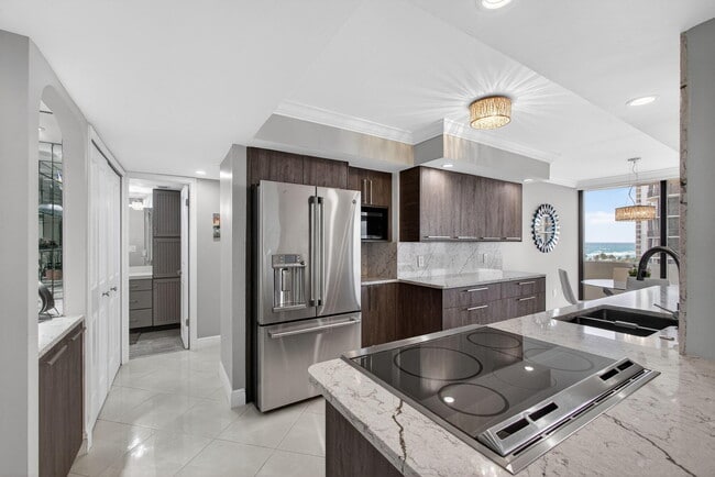 Building Photo - 4200 N Ocean Dr