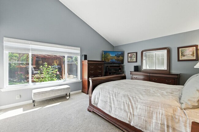 Building Photo - WILLOW GLEN - Beautifully updated with hig...
