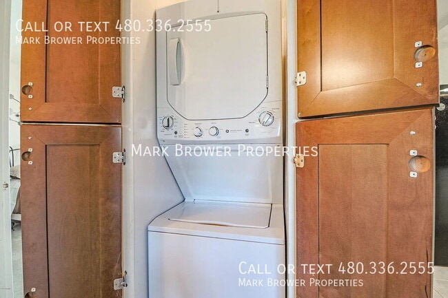 Building Photo - 7474 E Earll Dr