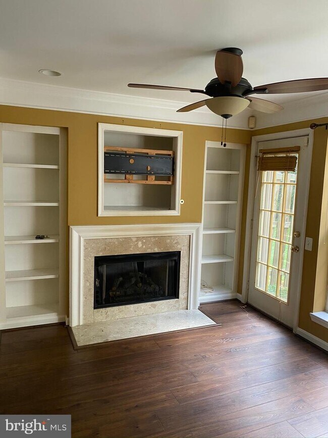 Building Photo - 46860 Clarion Terrace