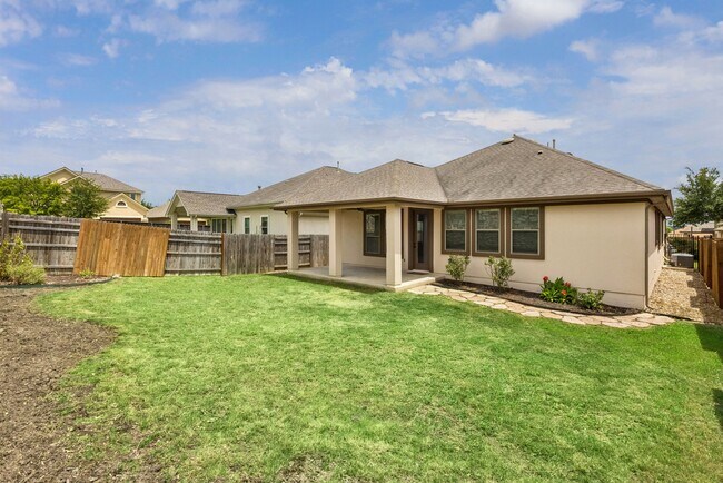 Building Photo - 14304 Senia Bend
