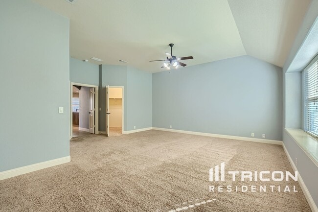 Building Photo - 5453 Red Rose Trail